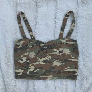 ✨3/$25✨Camo Cropped Tank Top